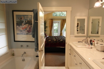 Enlarge photo 32