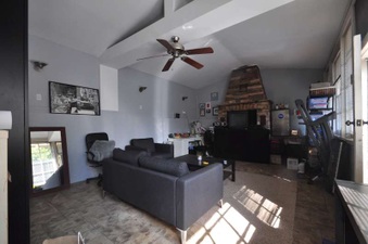 Enlarge photo 22