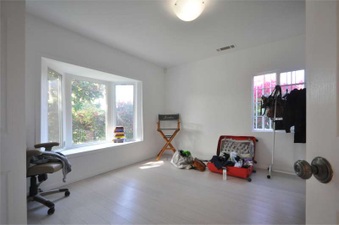 Enlarge photo 40