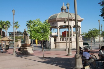 Enlarge photo 21
