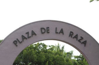 Plaza De La Raza