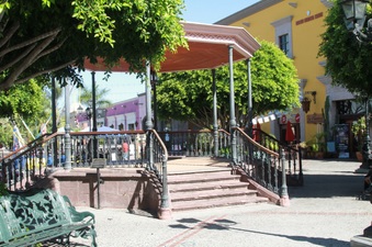 Enlarge photo 23