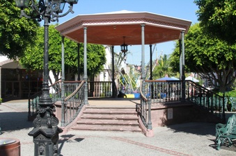 Enlarge photo 24