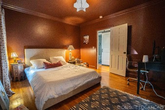 Enlarge photo 59