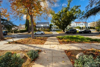 Enlarge photo 108