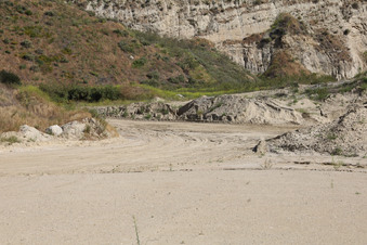 Enlarge photo 32