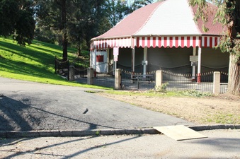 Enlarge photo 13