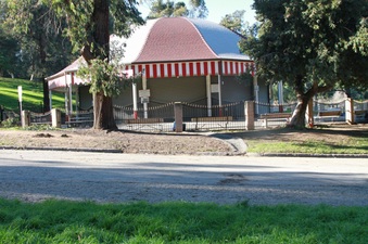 Enlarge photo 16