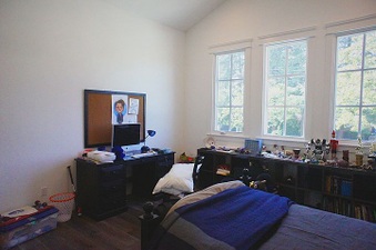 Enlarge photo 80