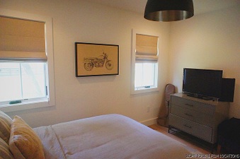 Enlarge photo 52
