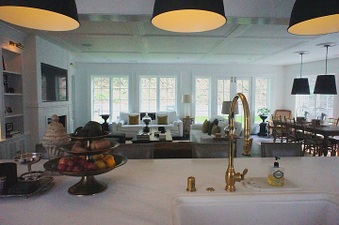 Enlarge photo 63