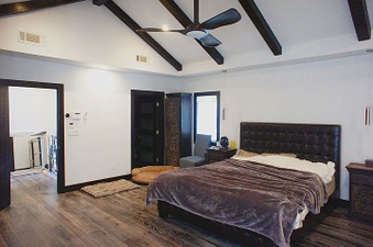Enlarge photo 33