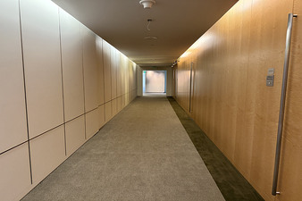Enlarge photo 106