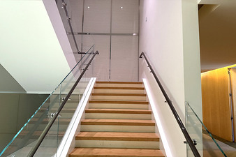 Enlarge photo 115
