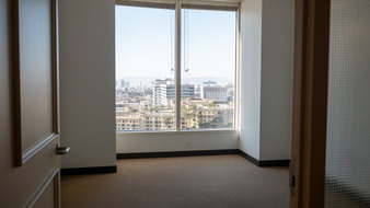 Enlarge photo 325