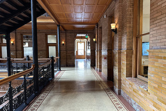 Enlarge photo 21
