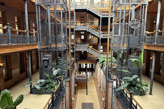Enlarge photo 48