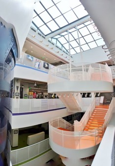 Enlarge photo 53
