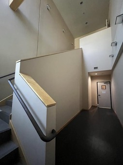 Enlarge photo 38