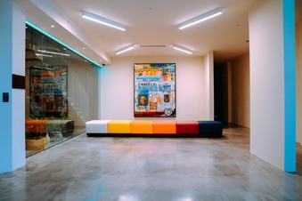 Enlarge photo 4