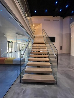 Enlarge photo 26
