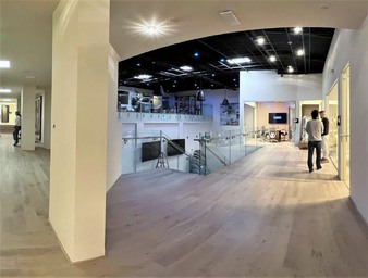 Enlarge photo 33