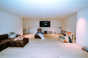 Enlarge photo 55