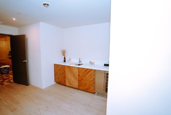 Enlarge photo 56