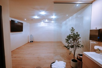 Enlarge photo 57