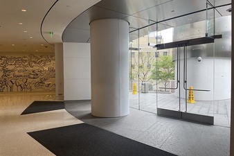 Enlarge photo 32