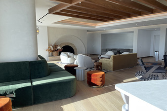 Enlarge photo 106