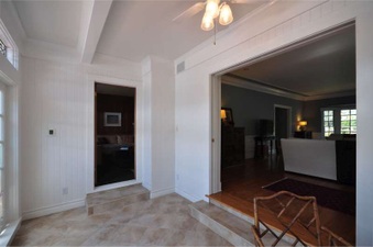 Enlarge photo 118