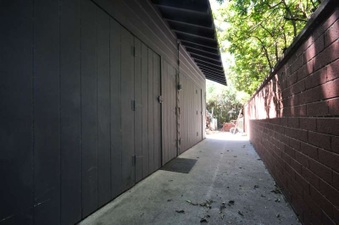 Enlarge photo 121