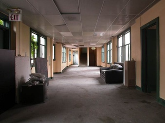 Enlarge photo 51
