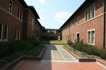 Enlarge photo 83