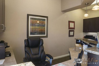 Enlarge photo 16