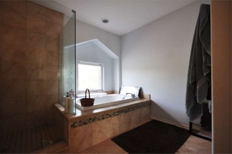 Enlarge photo 57