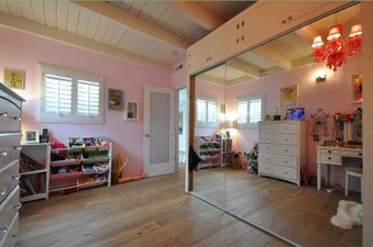 Enlarge photo 32