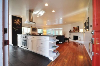 Enlarge photo 32