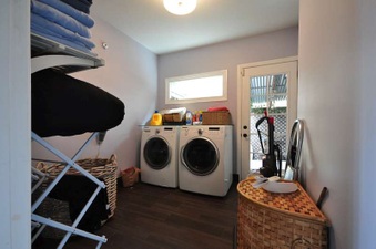Enlarge photo 62