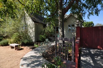 HOUSE-Cast 8910-Mar Vista