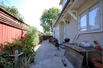 Enlarge photo 68