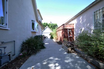 Enlarge photo 69
