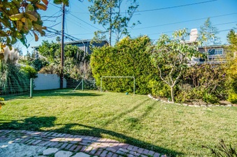 Enlarge photo 32