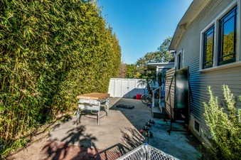 Enlarge photo 34