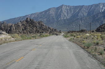 ROAD-Alabama Hills-Lower Horsesho Meadow