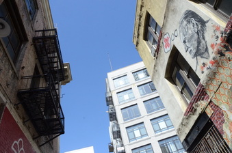 Enlarge photo 22