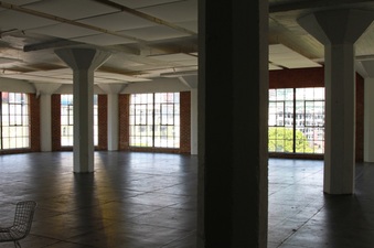 Enlarge photo 11