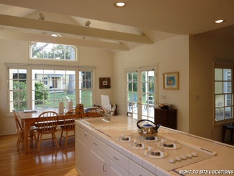 Enlarge photo 24