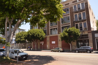 Enlarge photo 1